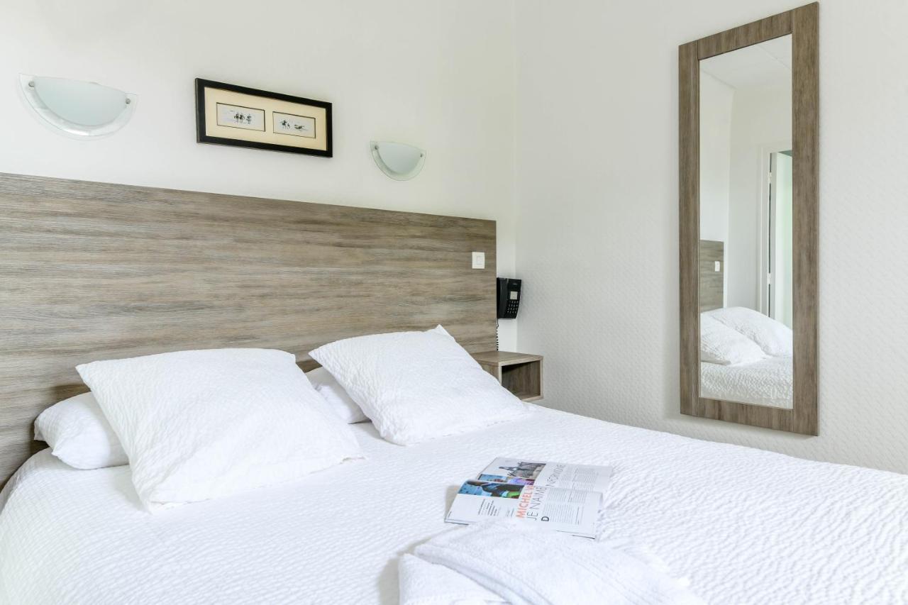 Hotel Val Flores Logis Biarritz Exterior photo