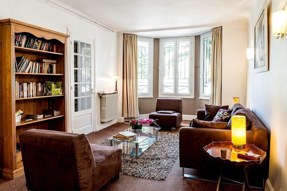 Hotel Val Flores Logis Biarritz Exterior photo